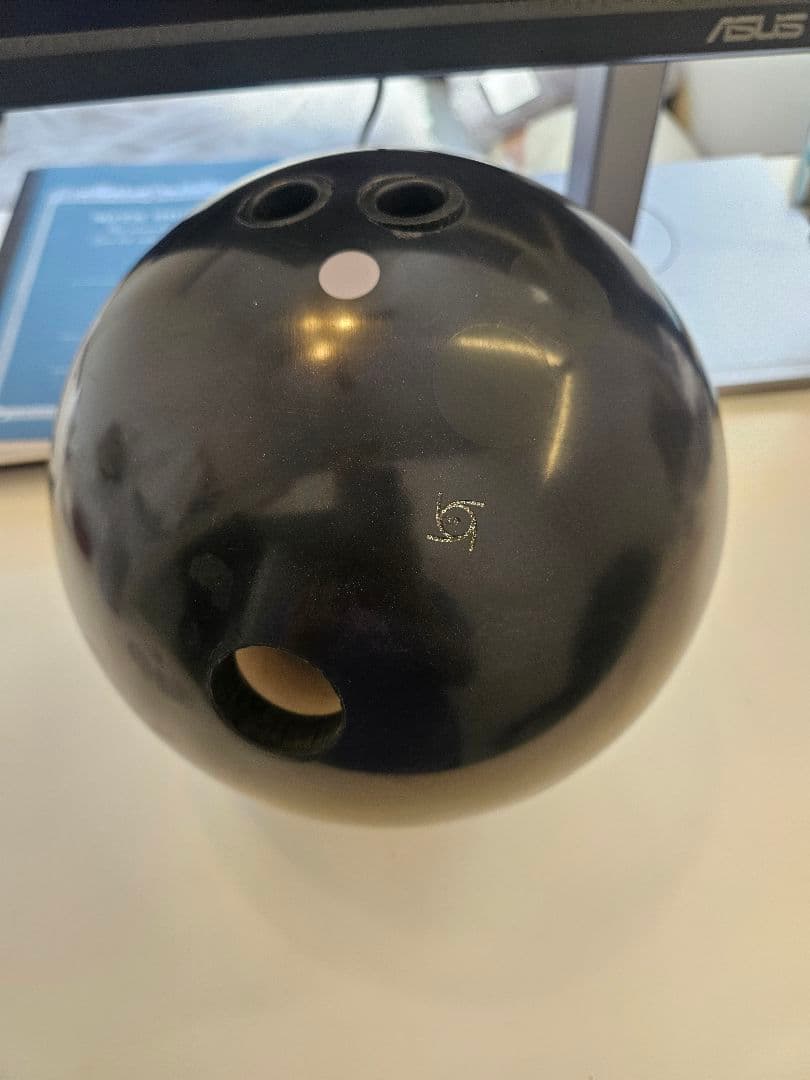 Virtual Energy Blackout ボウリングボール15ポンド