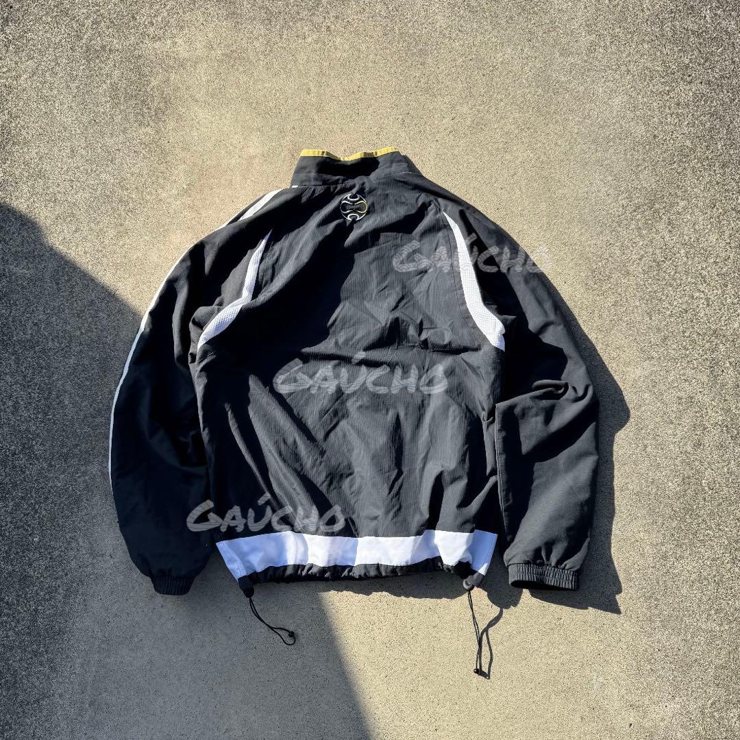 レアルマドリード　アンセムジャケット　ナイロンジャケット　トラックジャケット