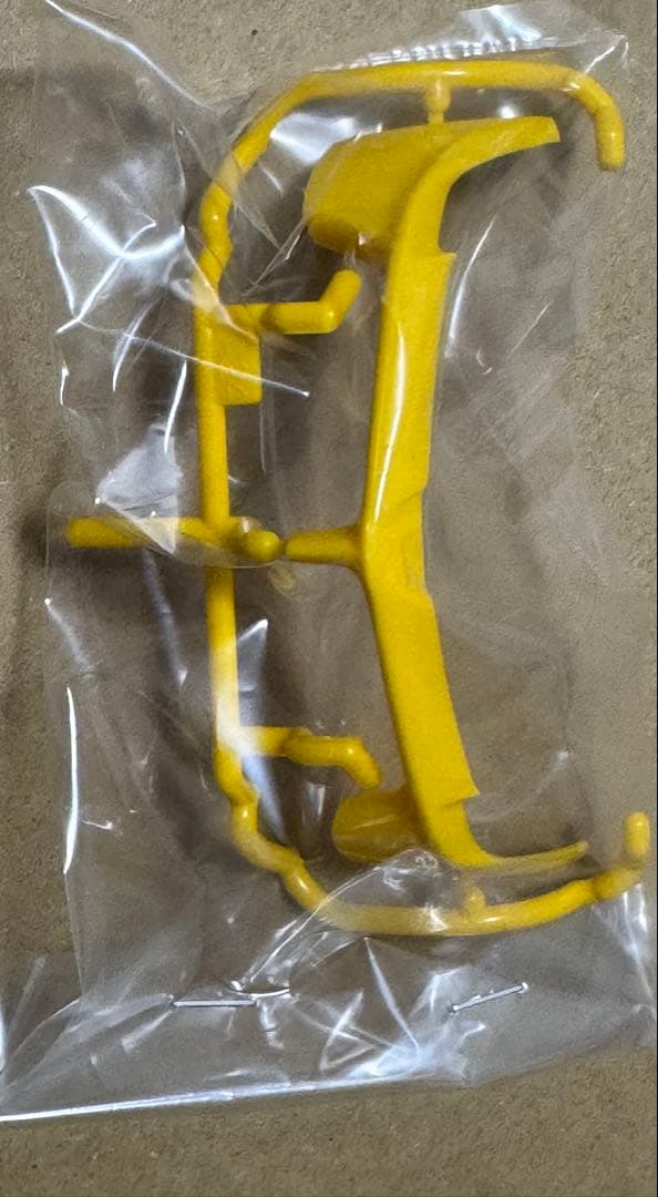 1/24 ラ フェラーリ イエローバージョンとカーボンスライドマーク付き