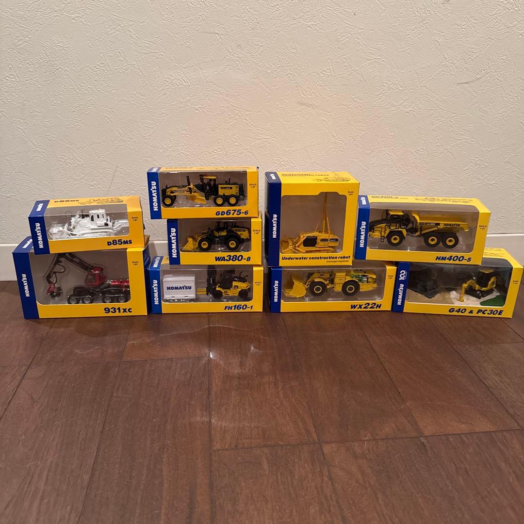 【非売品・未開封】KOMATSU 建機ミニチュア 9台セット　コマツ 模型 限定