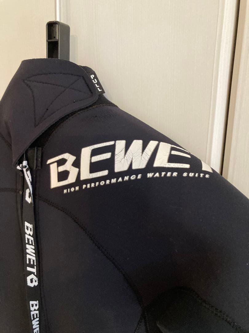まとめ売り★BEWETウェットスーツ★フルスーツ～タッパーまで★ＭＬサイズ