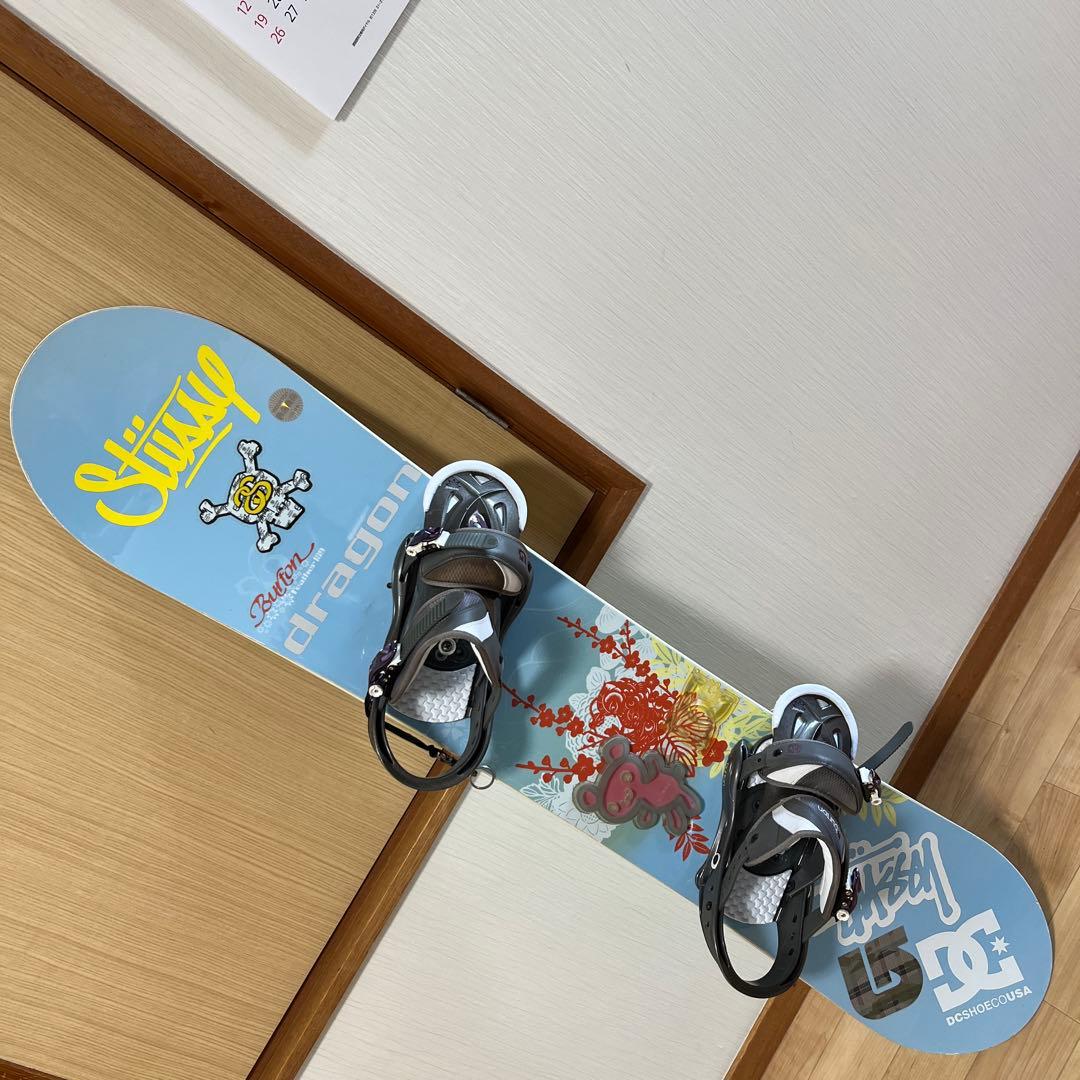 バートン スノーボード 花柄　初心者向け