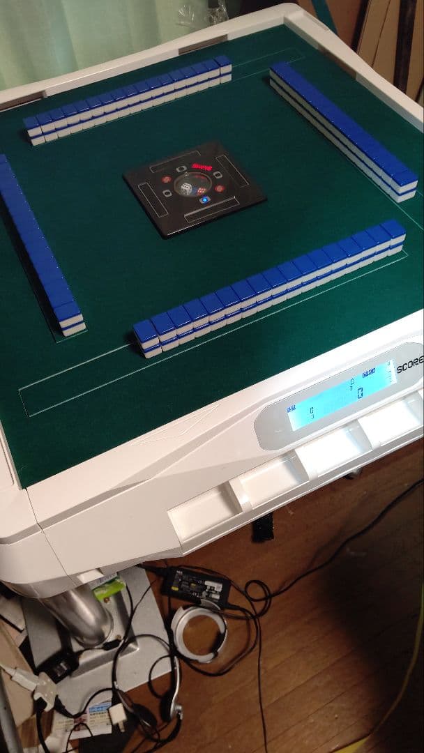 【メルカリ】全自動麻雀卓 アルバン スリムスコア28 折り畳み脚
