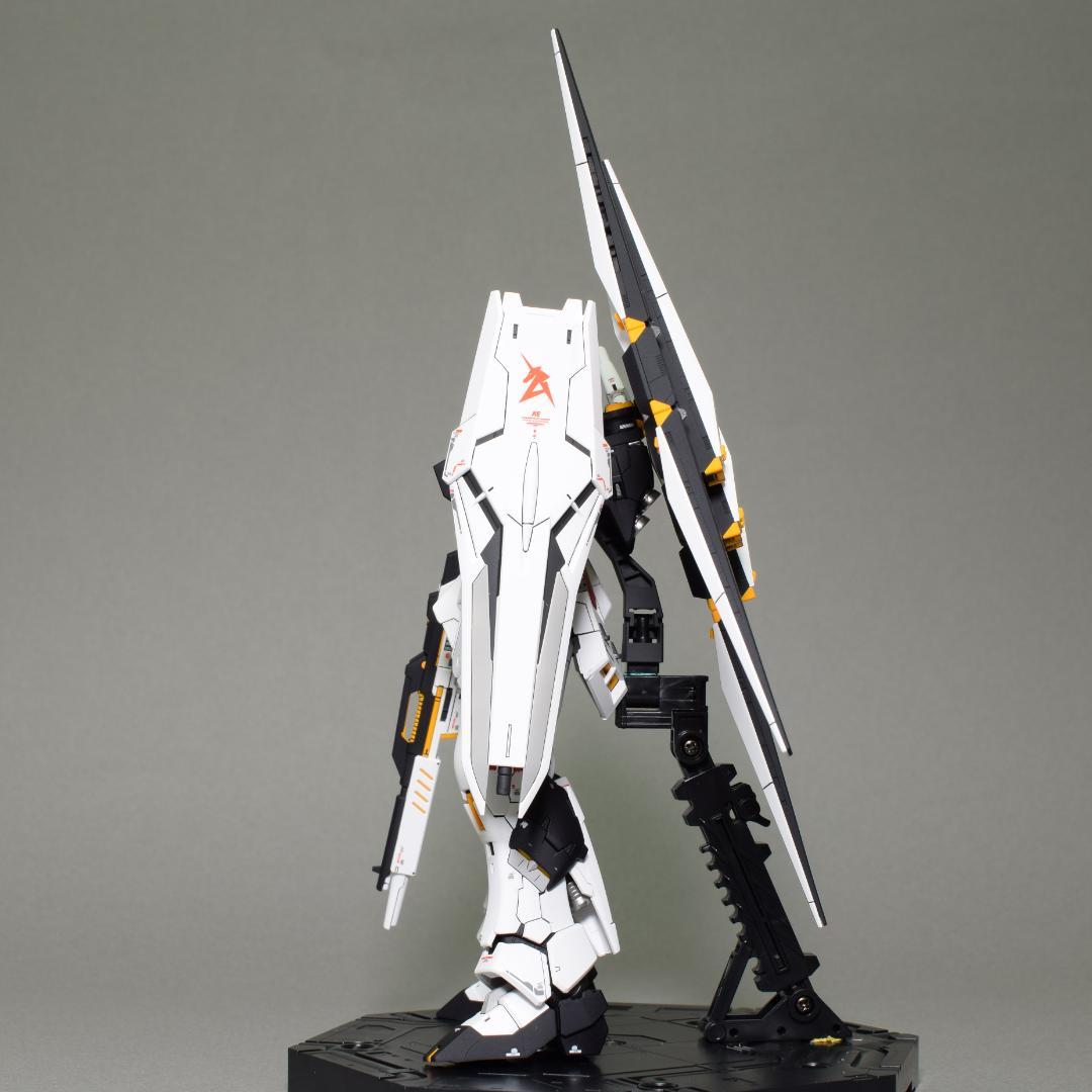 塗装済完成品 RGニューガンダム