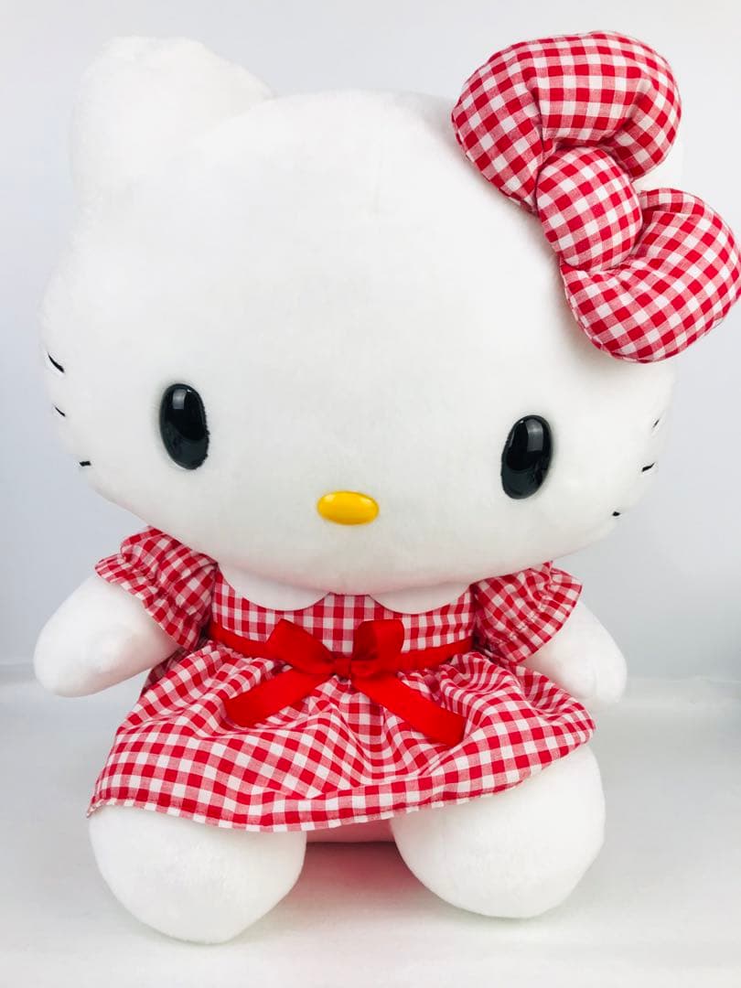 希少　特大　ハローキティ　ワンピースドレス２Ｌぬいぐるみ　サンリオ/Sanrio