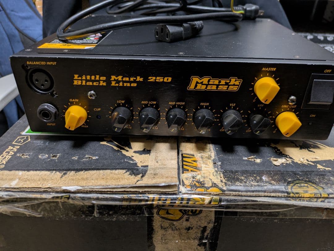 ベース Markbass Little Mark 250 Black Line