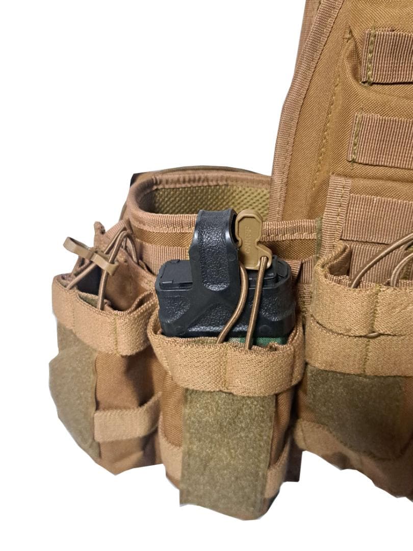 CNKFFブランド プレートキャリア ポーチ&ワッペン付き コヨーテブラウン