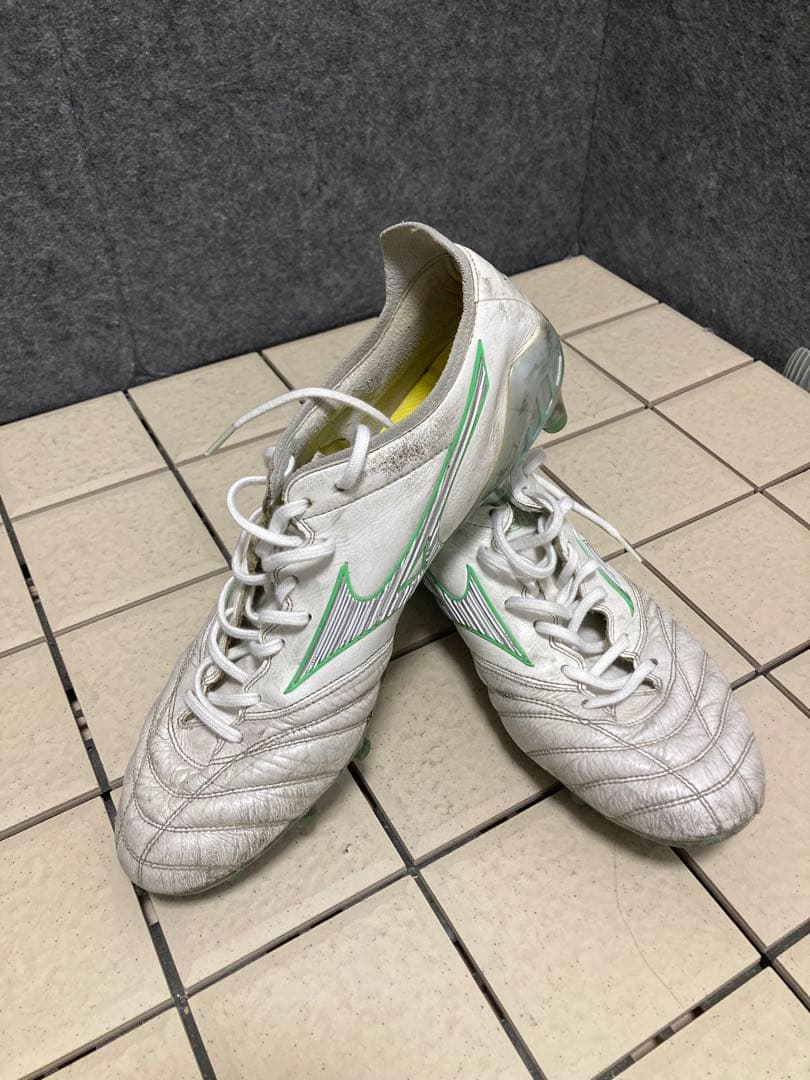 ミズノ モレリアネオ3 サイズ28センチ