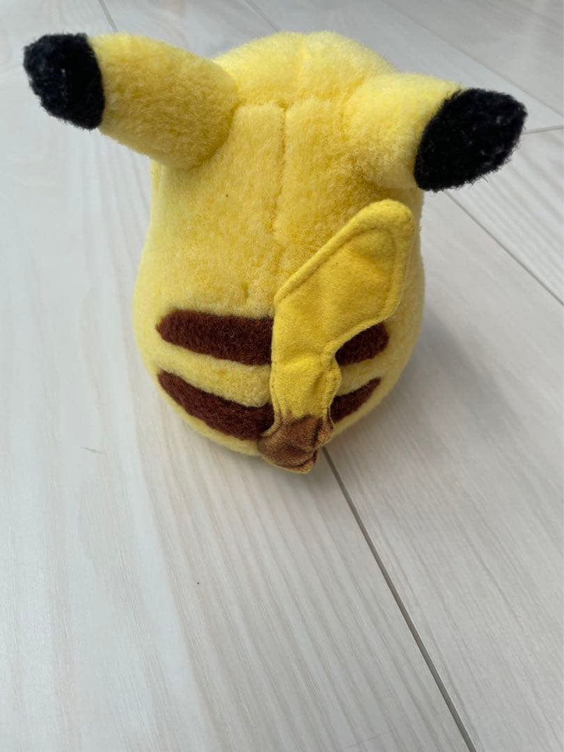 初代ピカチュウぬいぐるみ