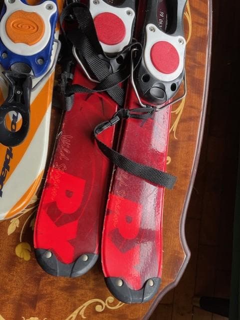 スノーブレードセット 赤とオレンジ