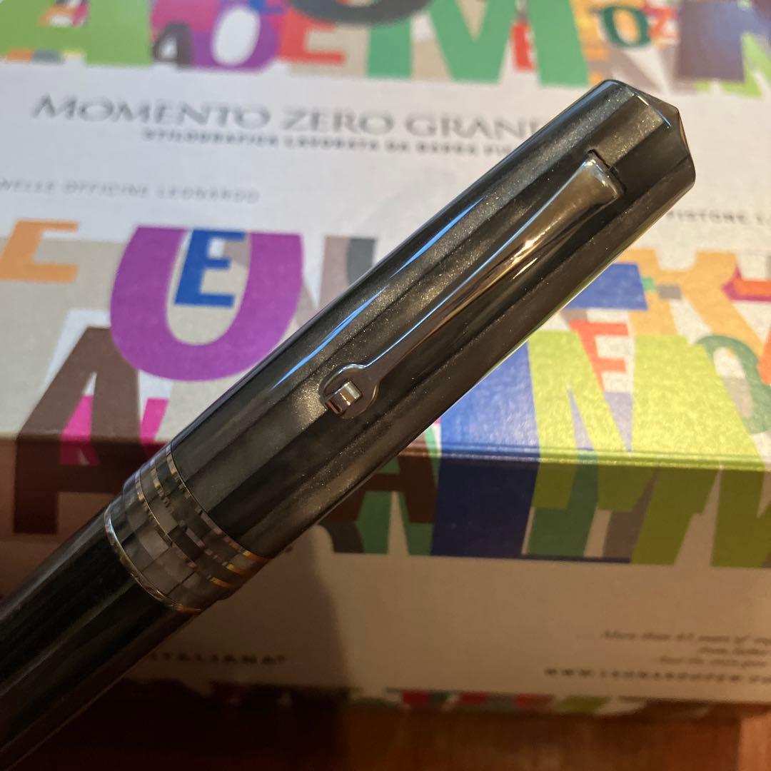 Momento Zero Grande 2.0 万年筆 サンド　14K F