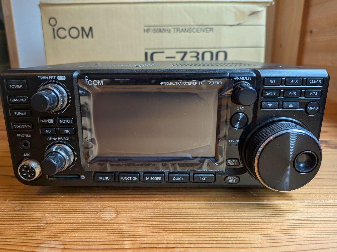 ICOM IC-7300トランシーバー
