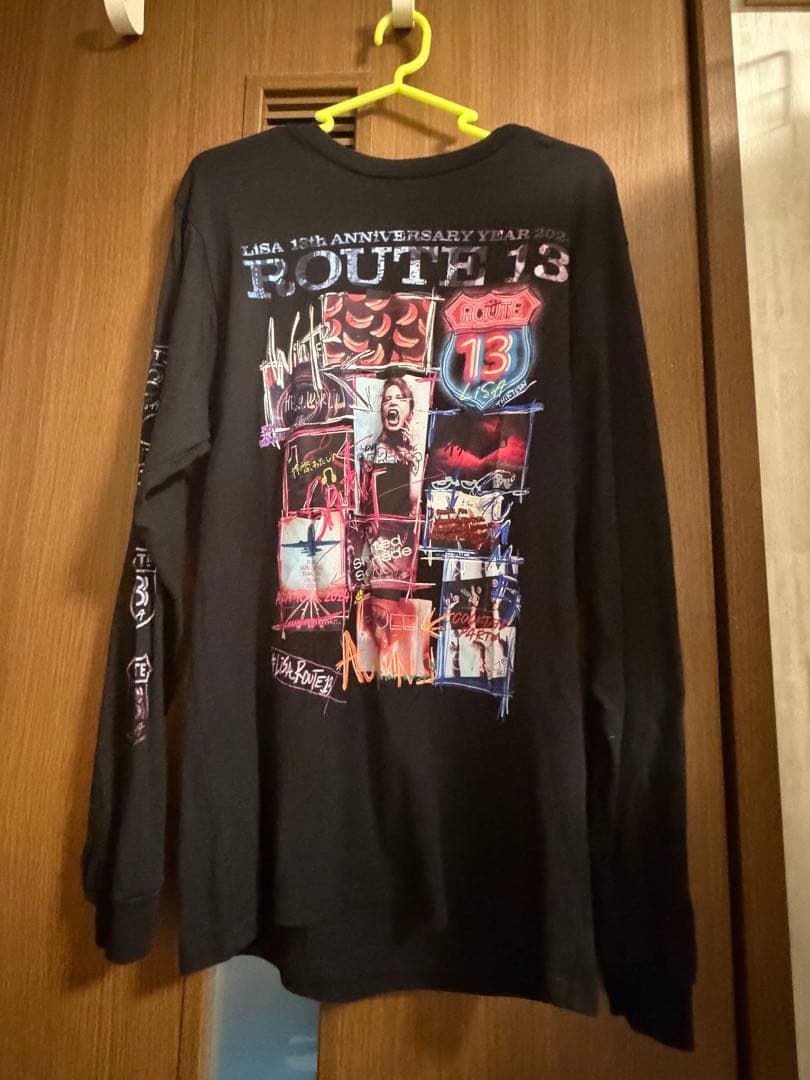 LiSA √13ロンT