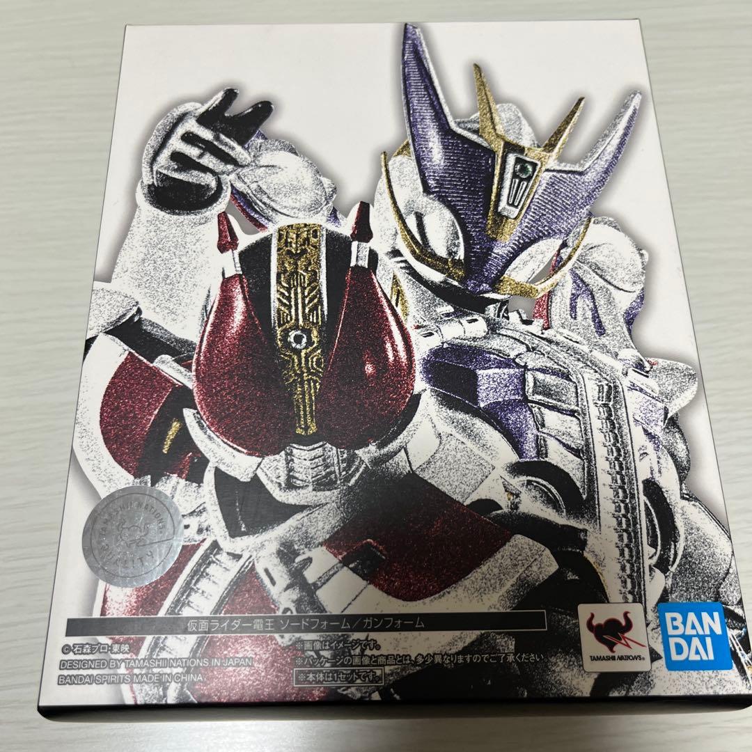 仮面ライダー電王 S.H.Figuarts真骨彫　ソードフォーム.ガンフォーム