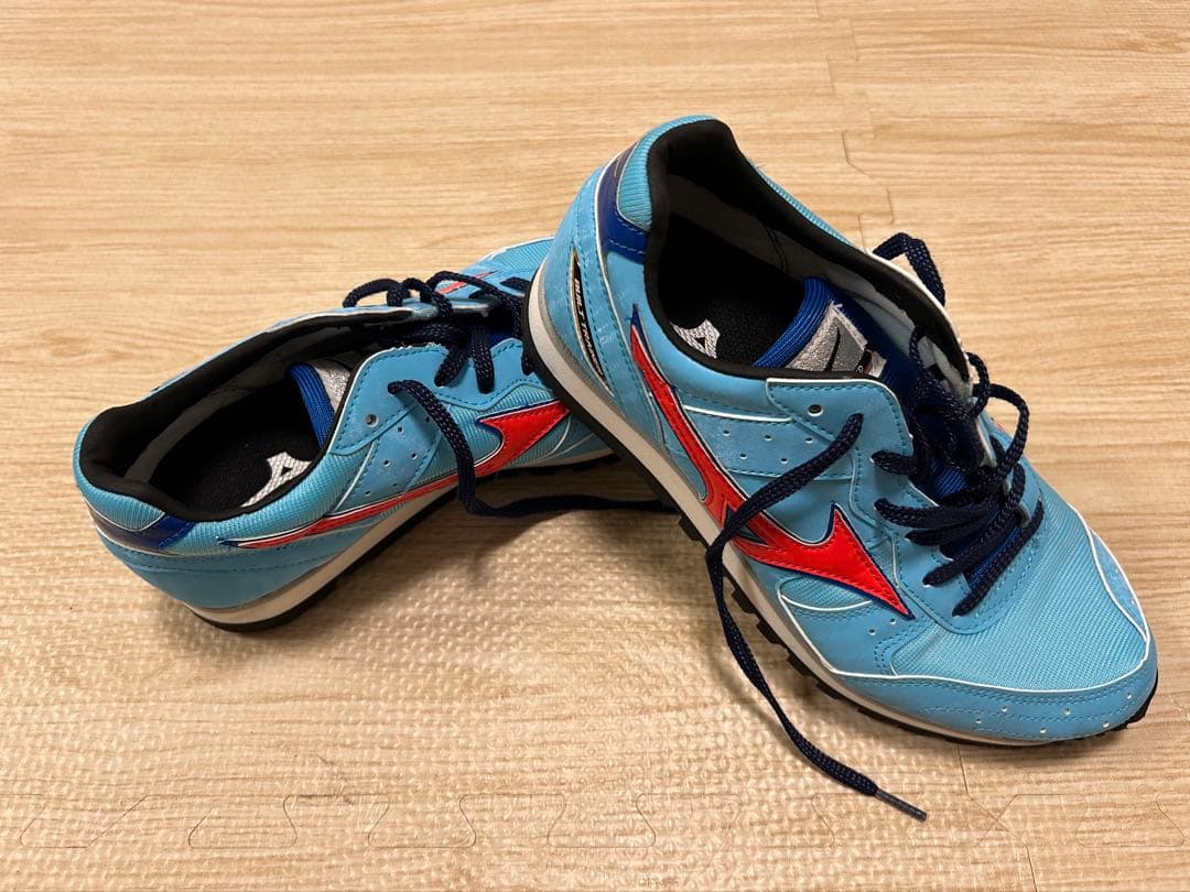 【美品】ミズノ ビルトトレーナー2 23.5cm