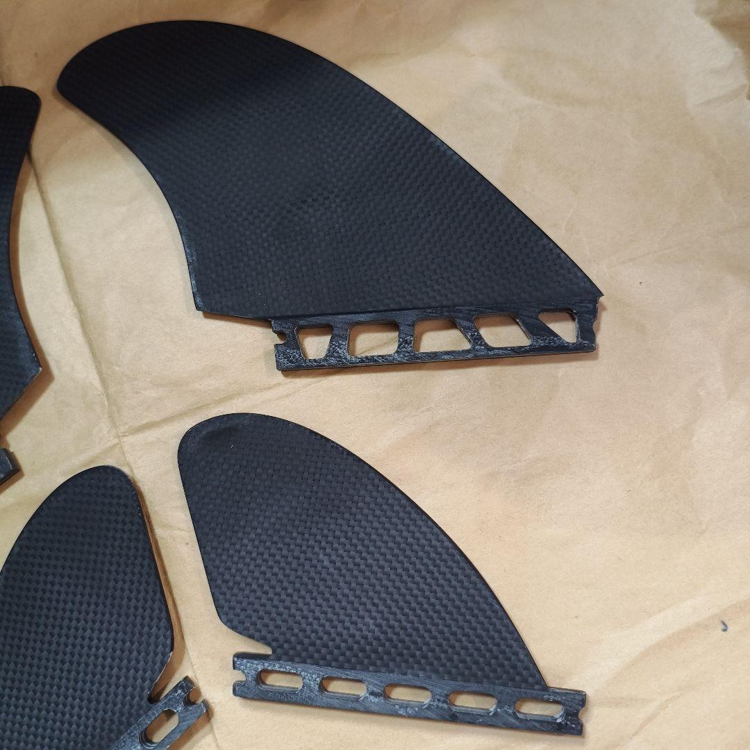 アウトレットSALE　カーボンコア　クワッドフィン　フューチャーフィン対応