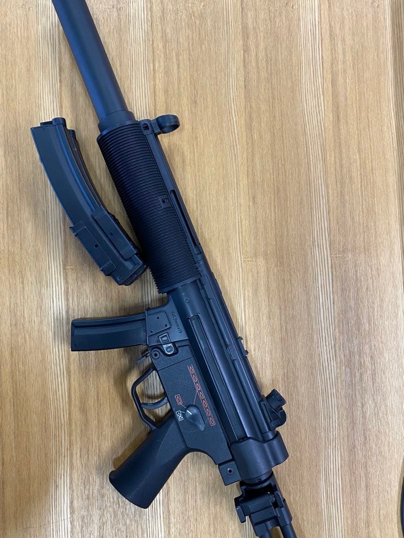 電動エアガン　MP5 東京マルイ