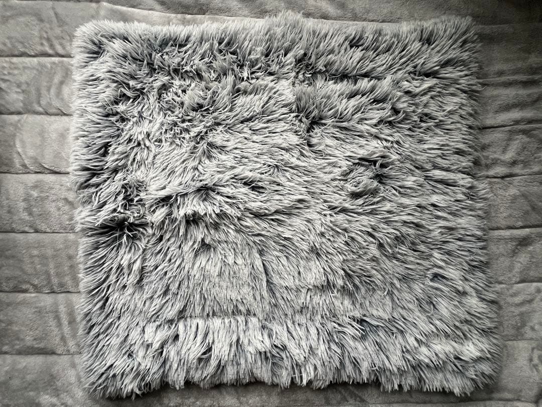 値下げ！！！HuggySleep癒しのクレートクッション、癒しのブランケット