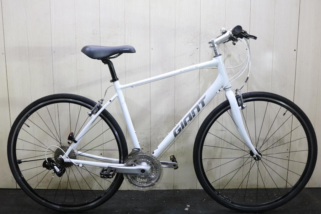 GIANT ESCAPE R3 700C アルミ 24速 500mm 白 クロス