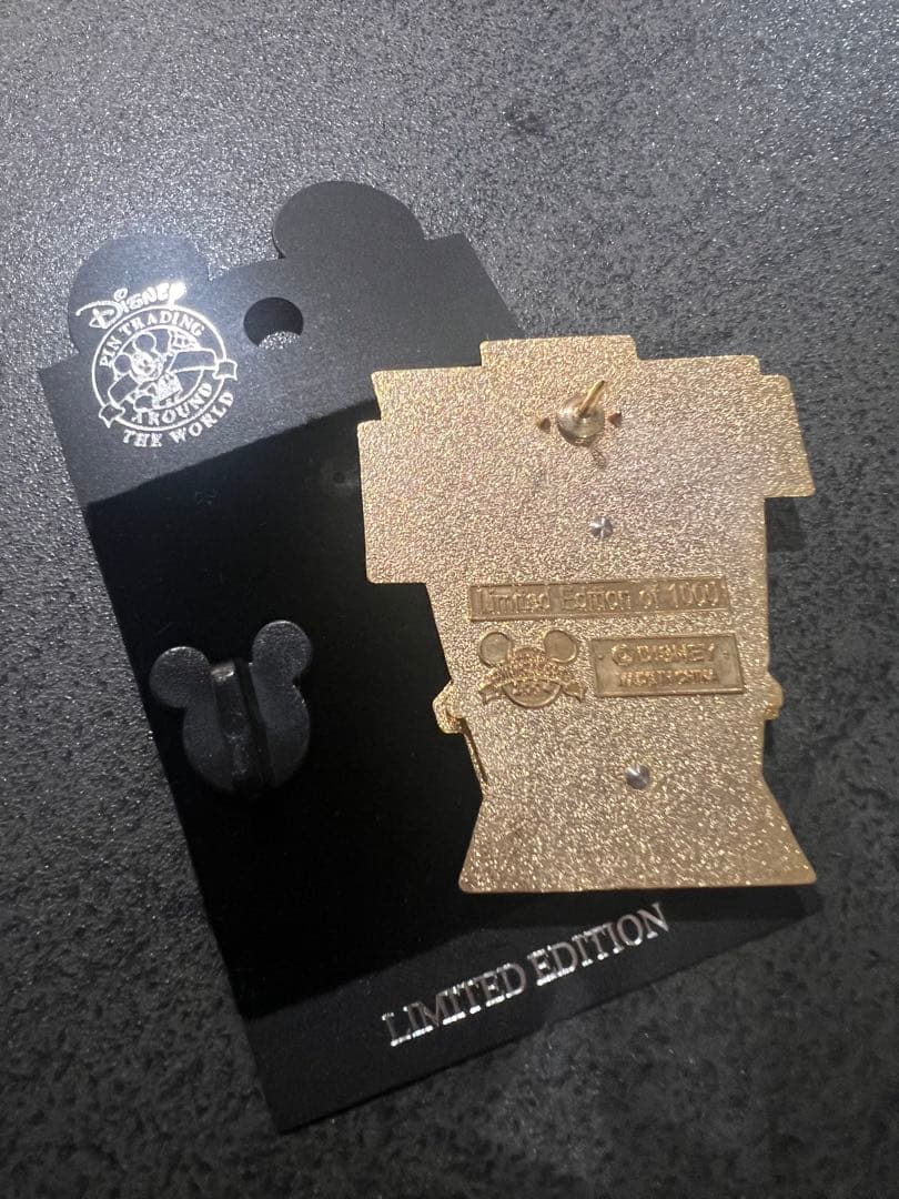 ピンズ・ピンバッジ・缶バッジ WDW waltDisney BOSS DAY pin LE1000 2004