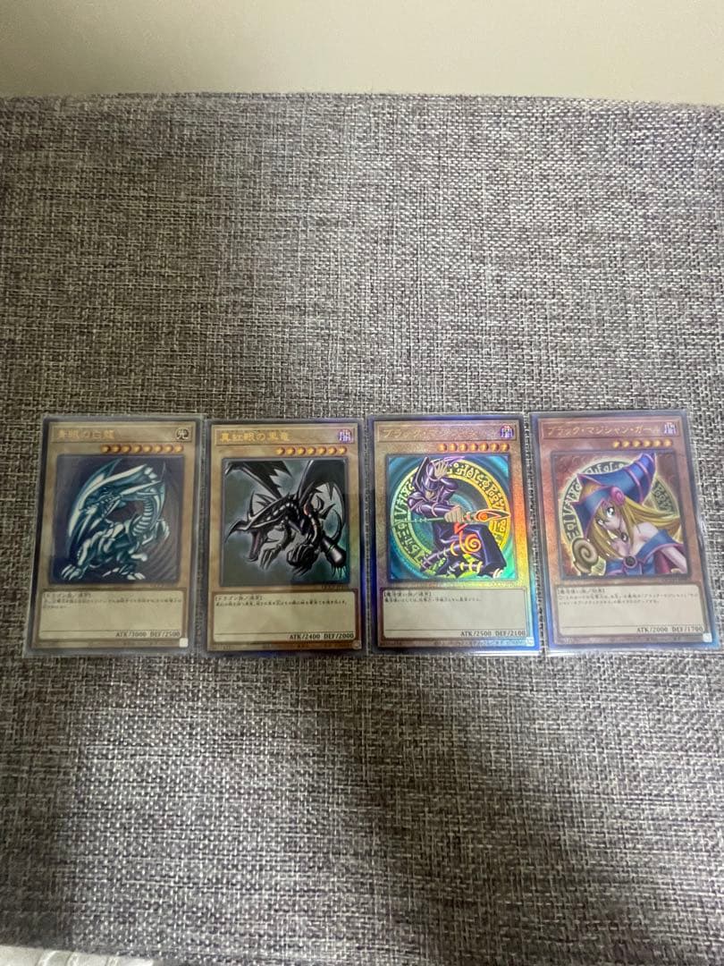 遊戯王カード レリーフセット　御三家＋ブラマジガール