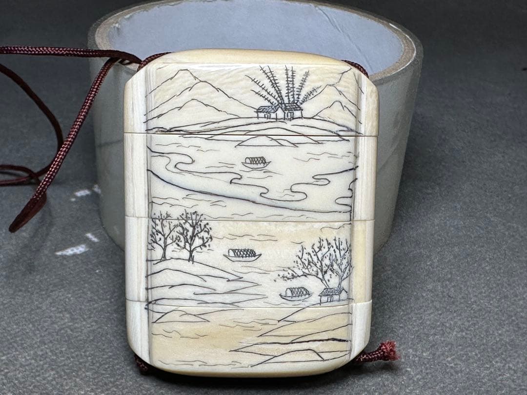 極上　印籠　根付　天然素材　置物　古美術品　 細密細工　骨董　アンティーク彫刻