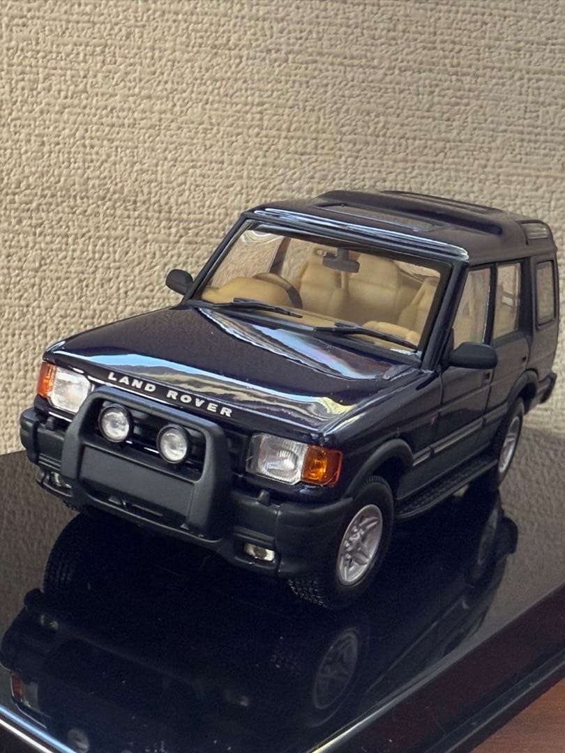 ゴ*ン様 オートアート ランドローバー ディスカバリー 1/43 ミニカー　19