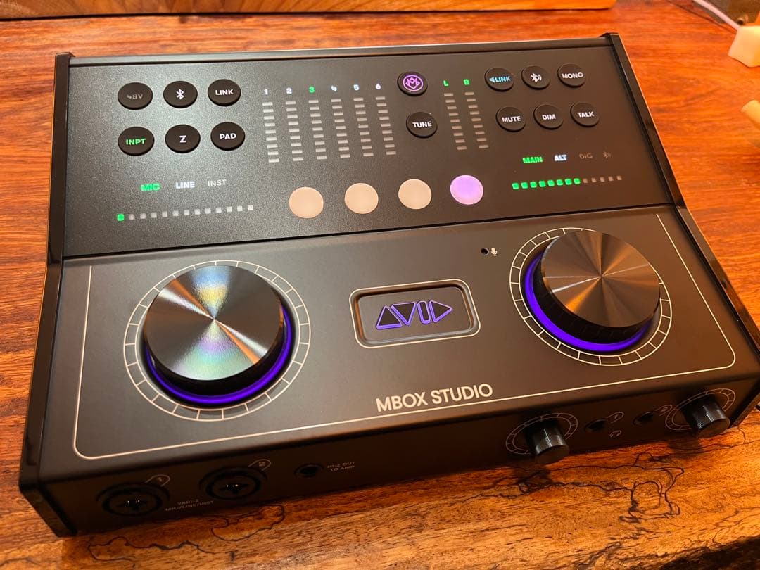 Avid MBOX STUDIO オーディオインターフェイス
