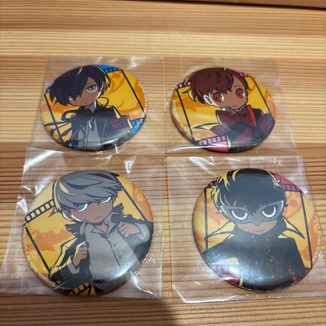 ペルソナQ2缶バッチ