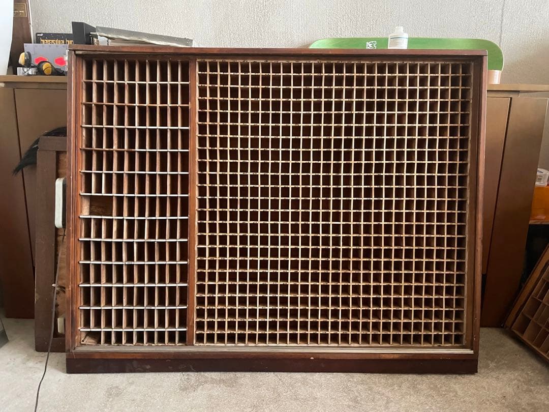 印鑑入れ　昭和レトロ　ヴィンテージ　棚　ラック　コレクションケース　ショーケース