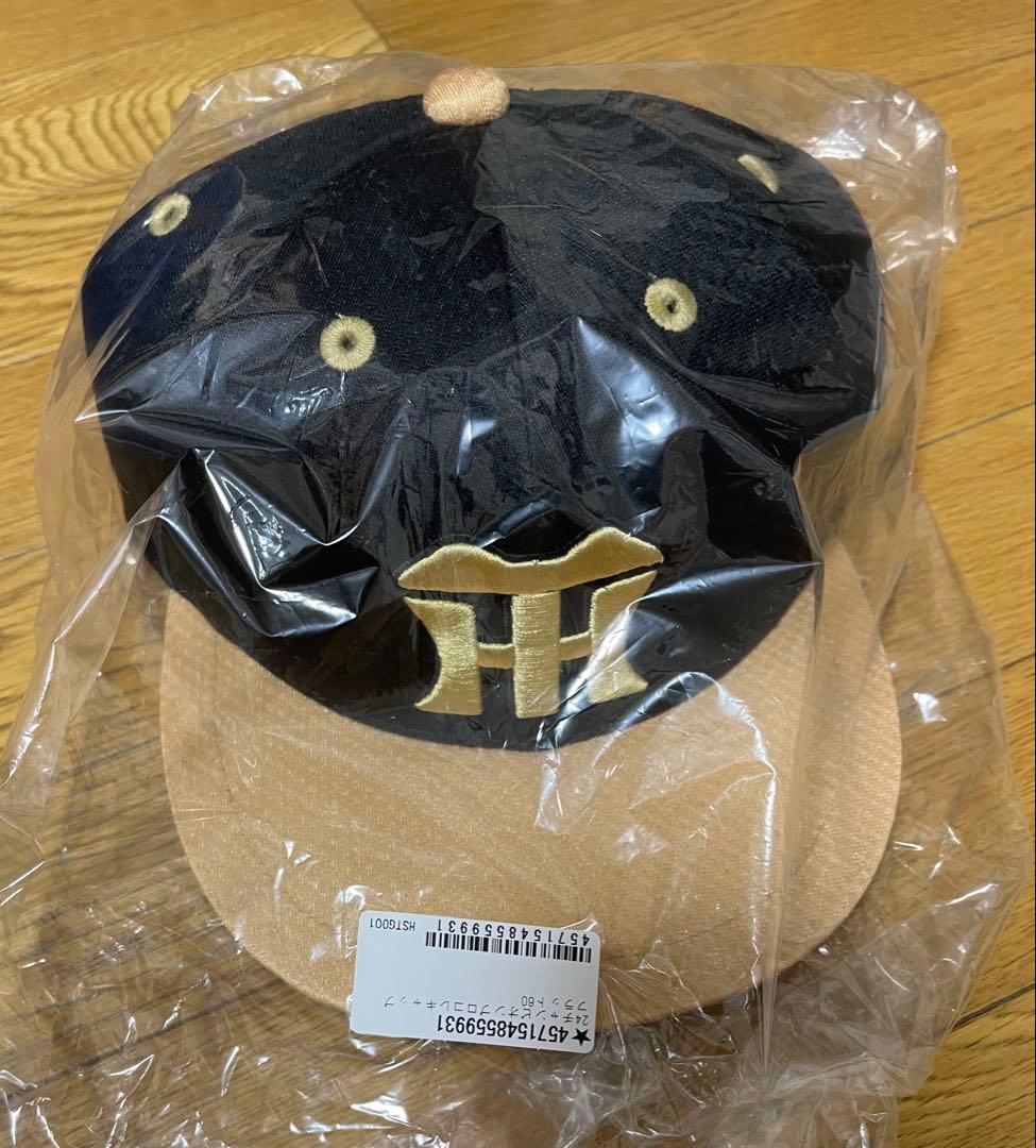 新品未開封阪神タイガース　24チャンピオン　プロコレキャップ　サイズ60ゴールド