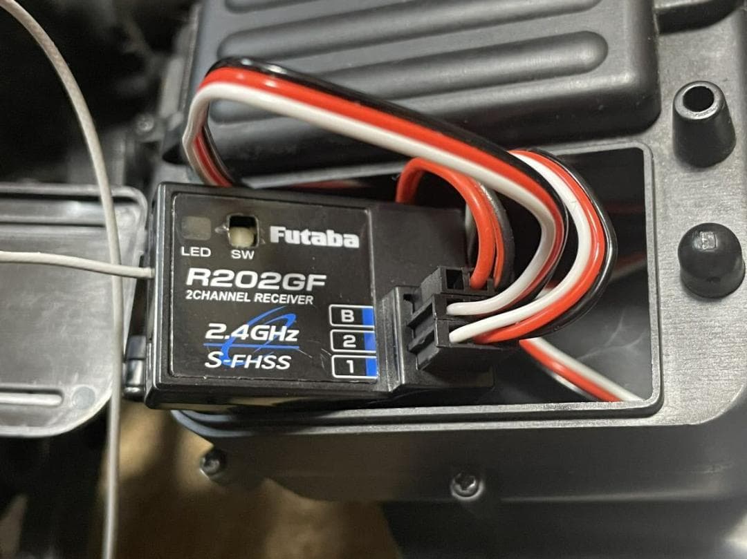 京商 1/8 インファーノ INFERNO NEO3.0 本格エンジンバギー