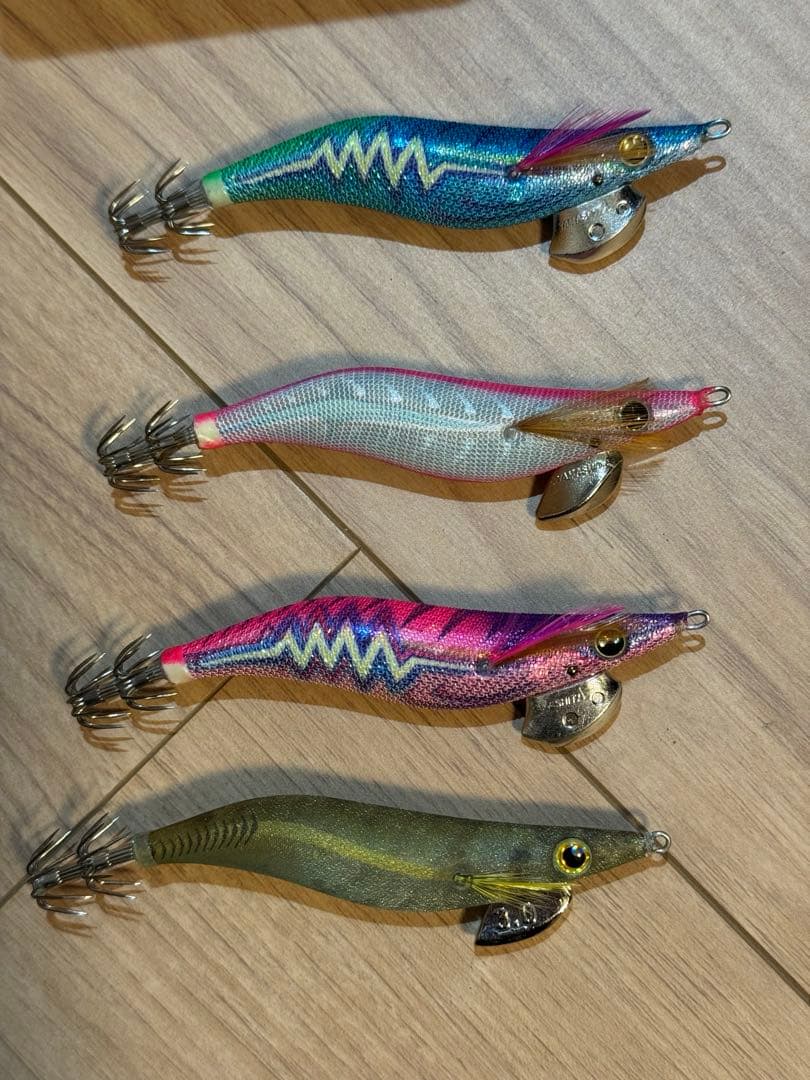 エギの詰め合わせ（ケース付き）中古。　一部未使用あり