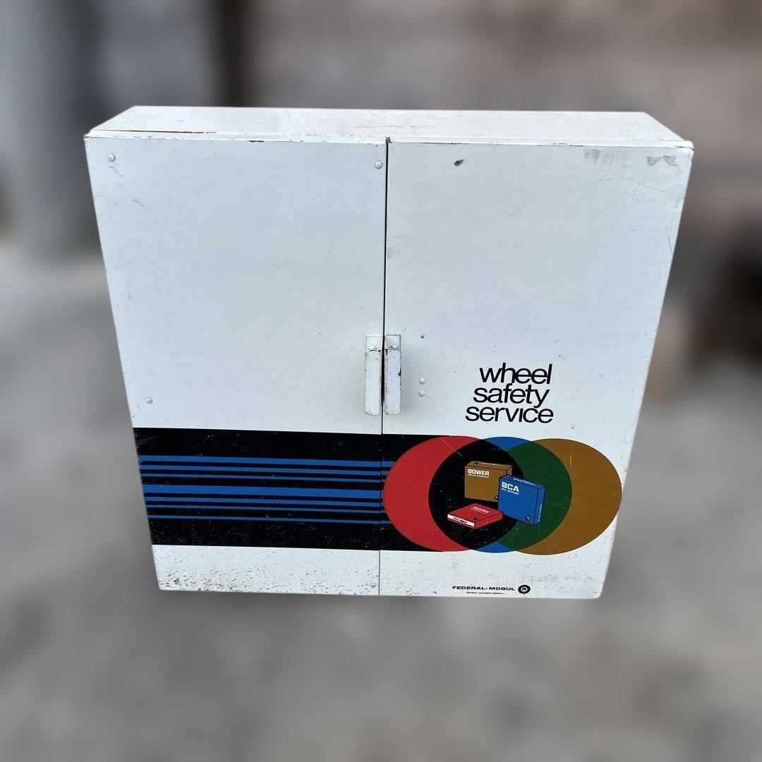 Federal Mogul キャビネット