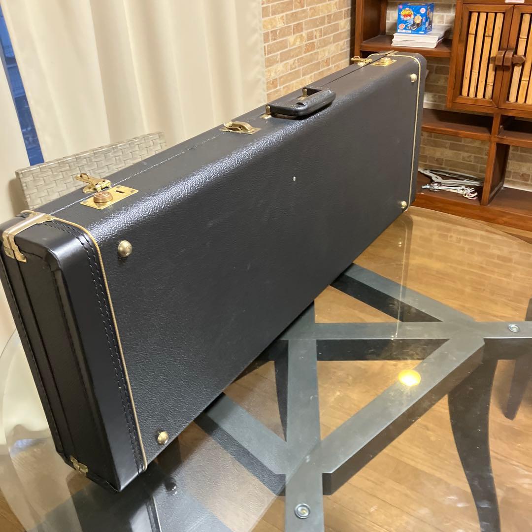 Music Man Axis 1997年製