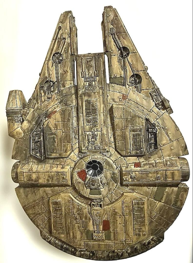 【塗装済完成品】バンダイ1/144 ミレニアム・ファルコンプレミアムエディション