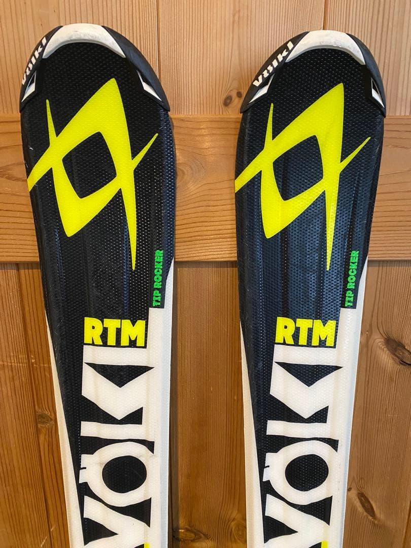 Volkl RTM ジュニアスキー板とポールセット