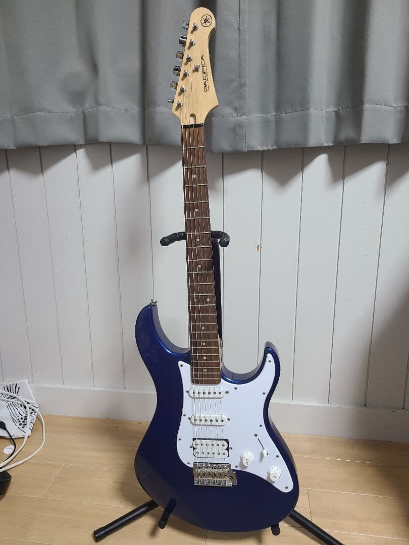 Yamaha PACIFICA 012　エレキギター 青