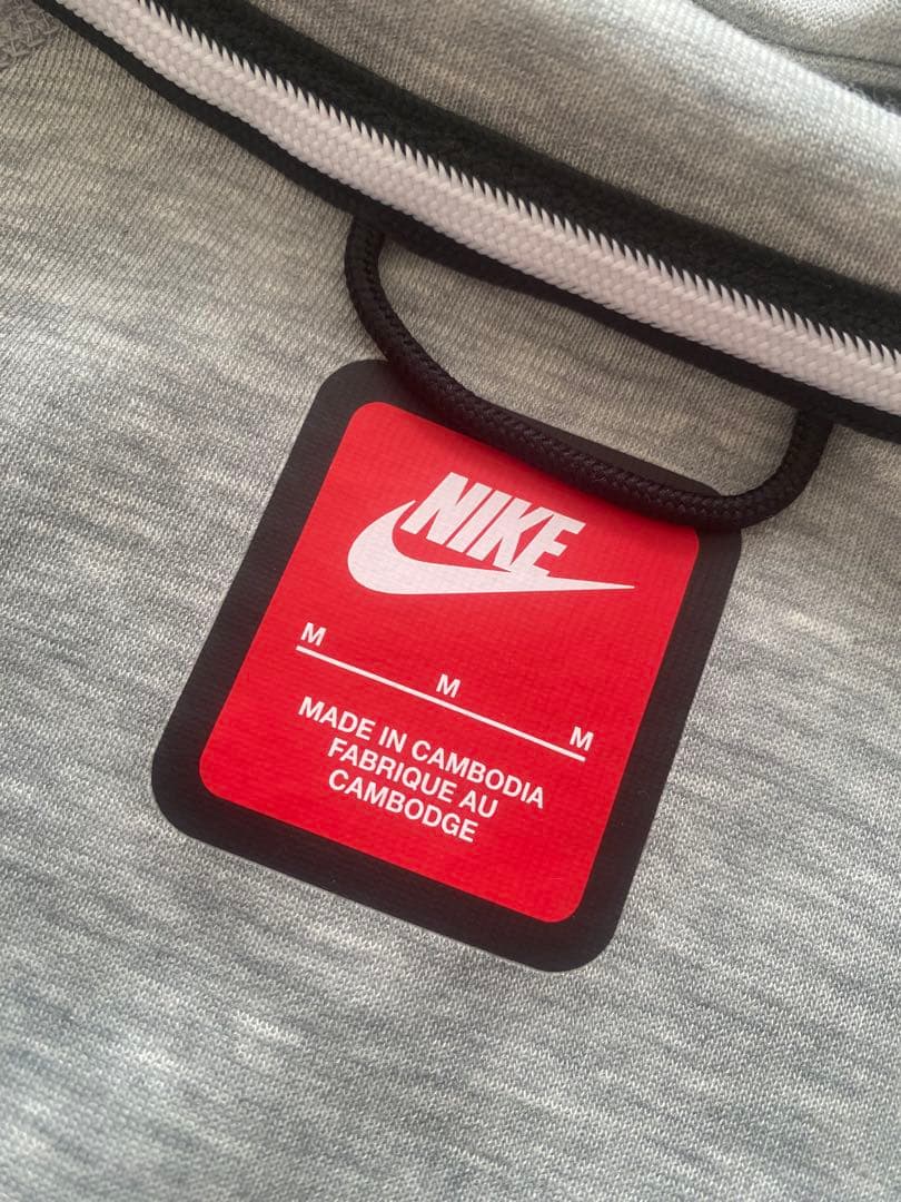 Nike グレー テックフリース　上下セット