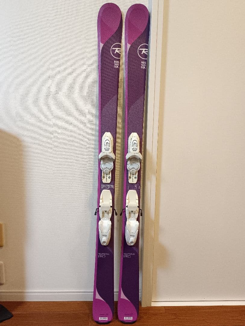 ロシニョール キッズ TEMPTATION PRO 140cm LOOK