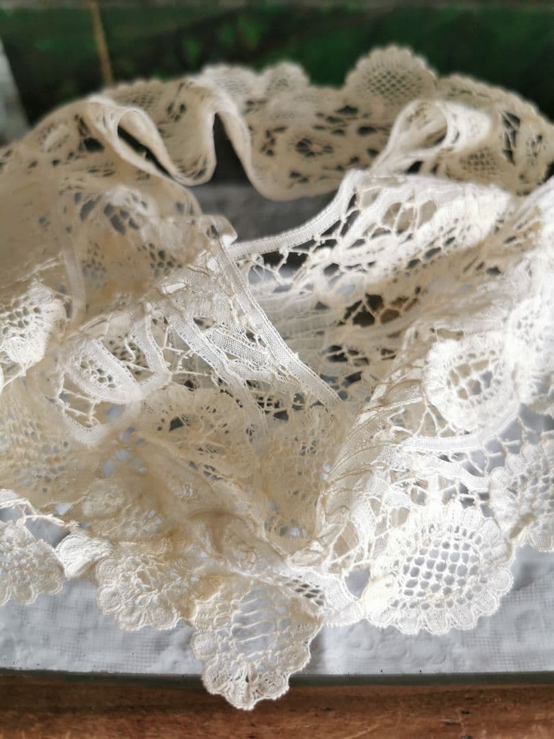 アンティークベルギー デュセス＆プリンセスレース ロングショール 向日葵の花と葉