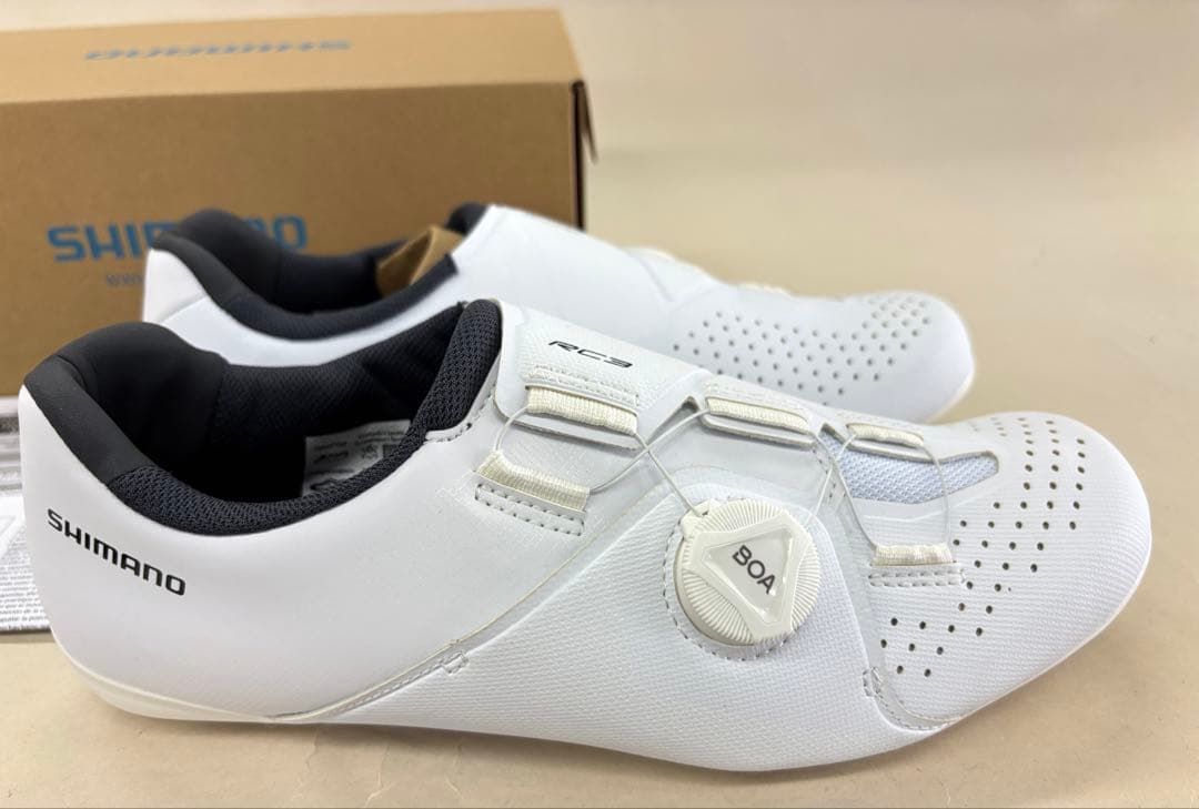 218【新品・未使用】シマノ　SH-RC300　ビンディングシューズ　EU41