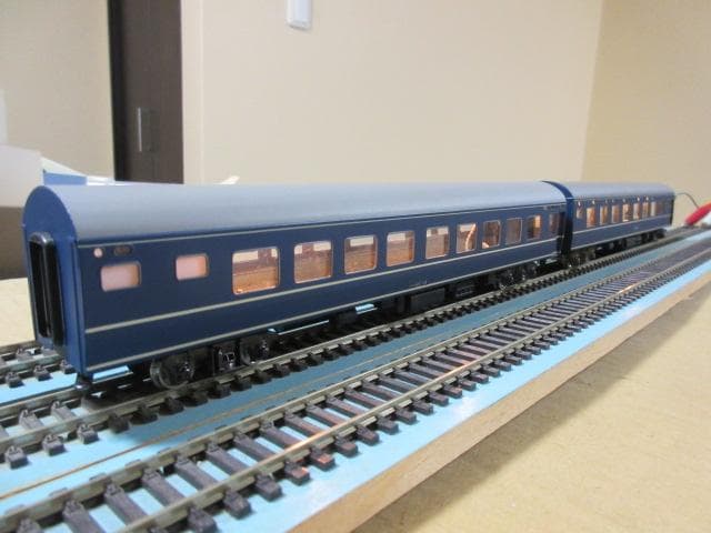 20系 特急形客車 （ナハネ20 ナロネフ21) HOゲージ (金属・カツミ製）