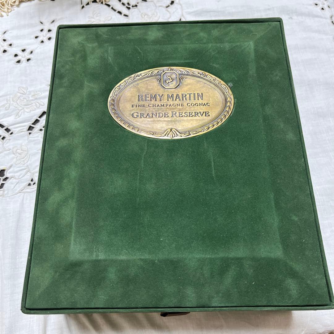 REMY MARTIN コニャック バカラボトル
