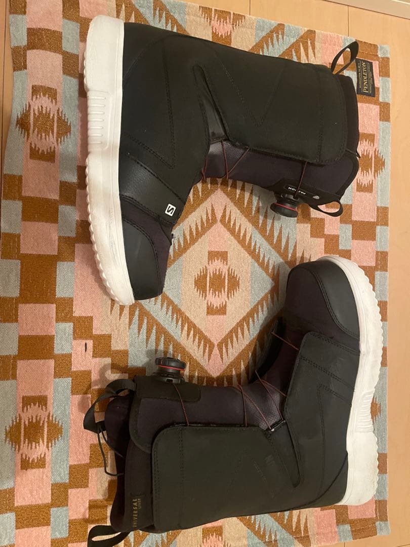 Salomon Malamute ブラックスノーボードブーツ