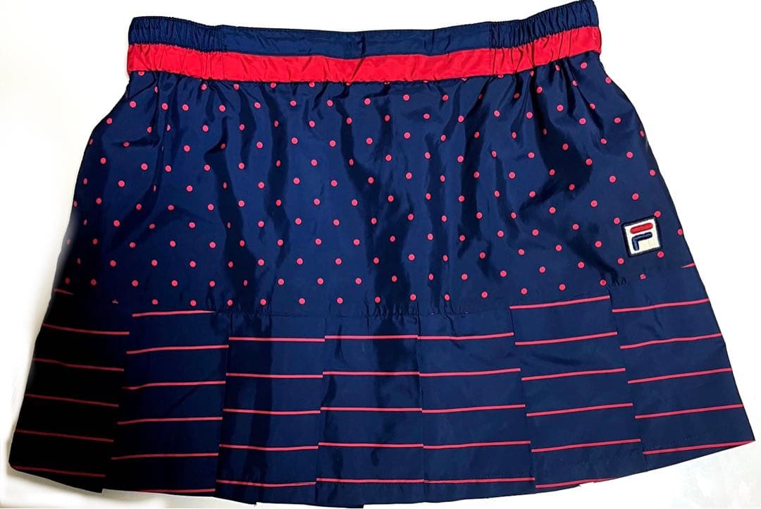 レディース　FILA スコート　テニスウェア　美品　かわいいスコートです　フィラ