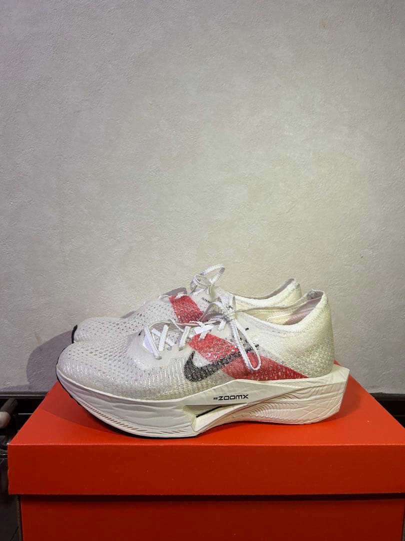 ヴェイパーフライ3 25センチ