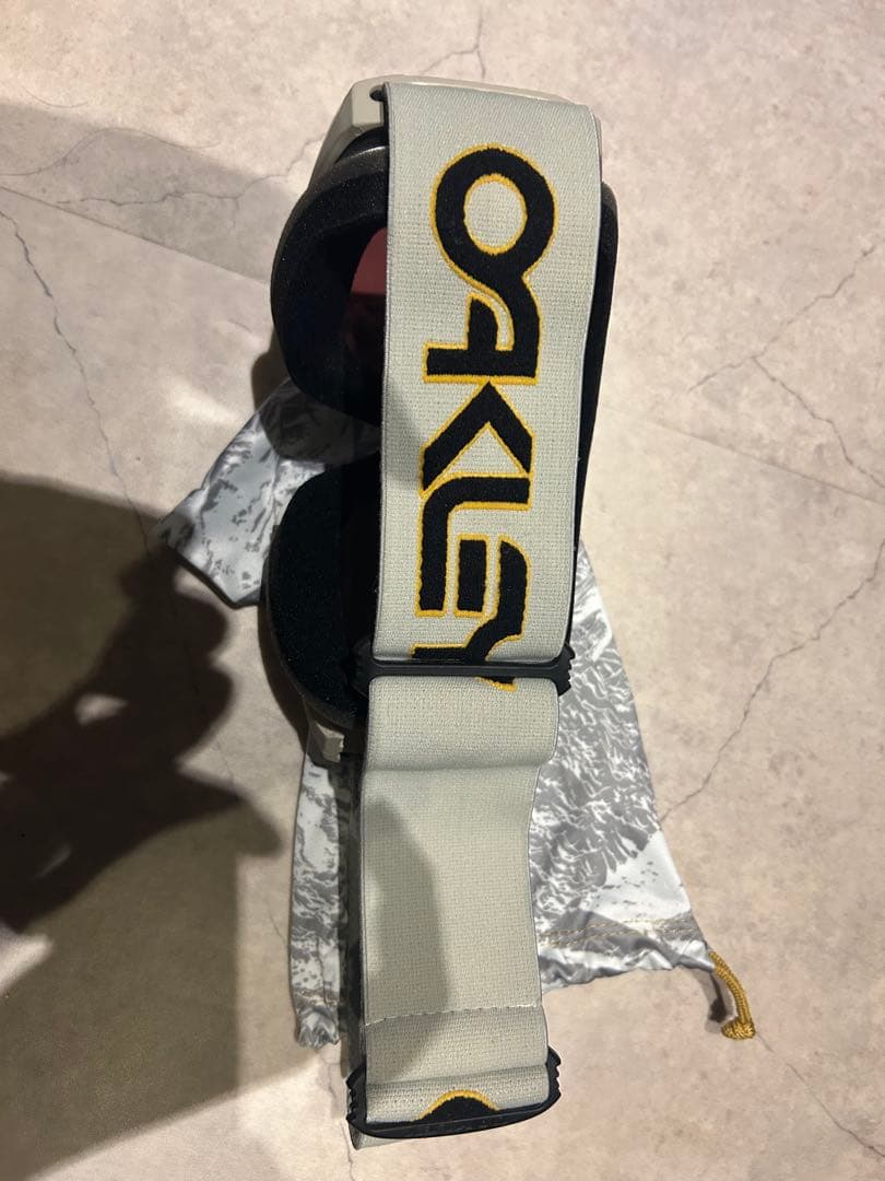 OAKLEYオークリー　スキーゴーグル