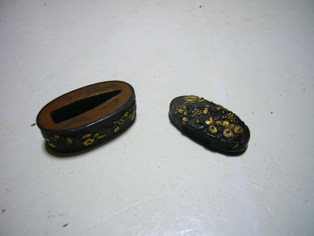 縁頭 秋草虫図 鈴虫 刀装小道具 金具 日本刀
