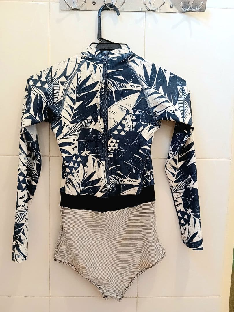 RIP CURL　ロングスリーブウェットスーツ